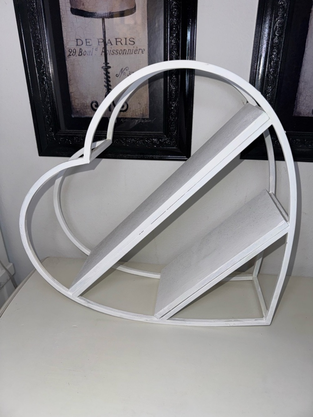 White Heart Shelf Display